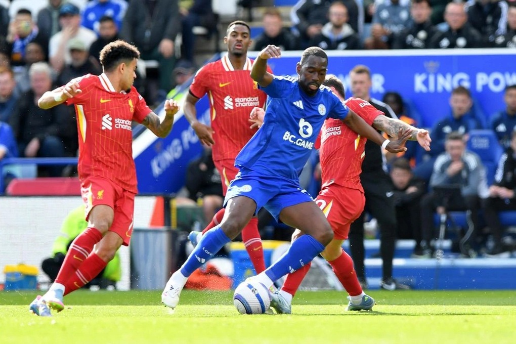 Leicester xuống hạng, Liverpool chờ ngày đăng quang Premier League - 1 Leicester xuống hạng, Liverpool chờ ngày đăng quang Premier League - 1