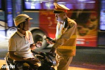 Hơn 58.100 tài xế bị kiểm tra nồng độ cồn trong 2 giờ