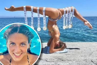 Vận động viên bơi nghệ thuật bị sốc sau khi đăng một bức ảnh