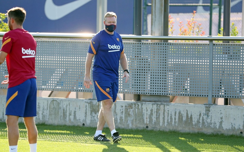 Messi tập buổi đầu tiên dưới thời HLV Ronald Koeman - 8 Messi tập buổi đầu tiên dưới thời HLV Ronald Koeman - 8