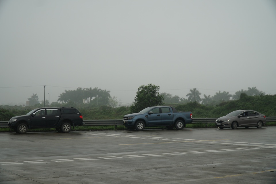 Tài xế bất ngờ với yêu cầu buộc quay đầu xe tại cao tốc Hà Nội - Hải Phòng - 2