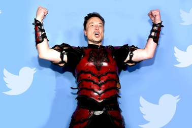 Elon Musk bí mật chào đón đứa con thứ 11