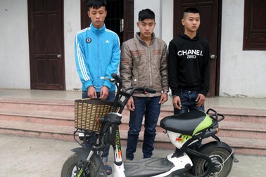 Hà Nội: Đôi tình nhân bị cướp xe đạp điện đêm giao thừa