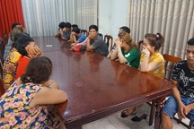 Bắt sòng bạc hơn nửa là phụ nữ, tạm giữ trên 250 triệu đồng