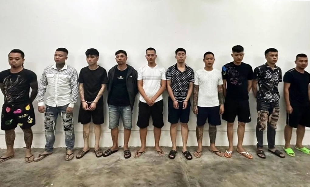 Bắt giữ nhóm cho vay nặng lãi lên đến 800%/năm ở Phú Yên - 1 Bắt giữ nhóm cho vay nặng lãi lên đến 800%/năm ở Phú Yên - 1