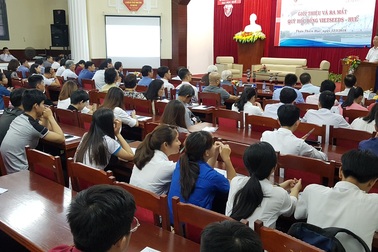 Ra mắt quỹ học bổng Vietseeds - Huế giúp sinh viên khá giỏi có tinh thần cống hiến