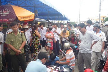 Bắt quả tang một bảo vệ bán ma túy