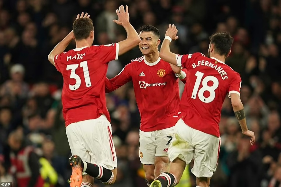 HLV Ralf Rangnick nổ tưng bừng khi Man Utd thắng đậm Brentford - 2 HLV Ralf Rangnick nổ tưng bừng khi Man Utd thắng đậm Brentford - 2