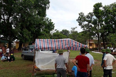 Hai anh em ruột chết thảm dưới hố công trình trường tiểu học