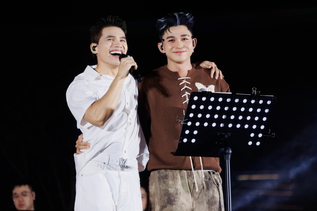 Quoc Thien and Jun Pham unexpectedly collaborate, revealing their relationship after Brother - 2 Quốc Thiên và Jun Phạm bất ngờ kết hợp, hé lộ mối quan hệ sau Anh trai - 2