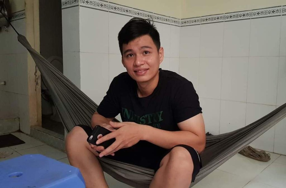 Người bán vé số, sinh viên… mừng rơi nước mắt vì được ở trọ miễn phí - 2 Người bán vé số, sinh viên… mừng rơi nước mắt vì được ở trọ miễn phí - 2