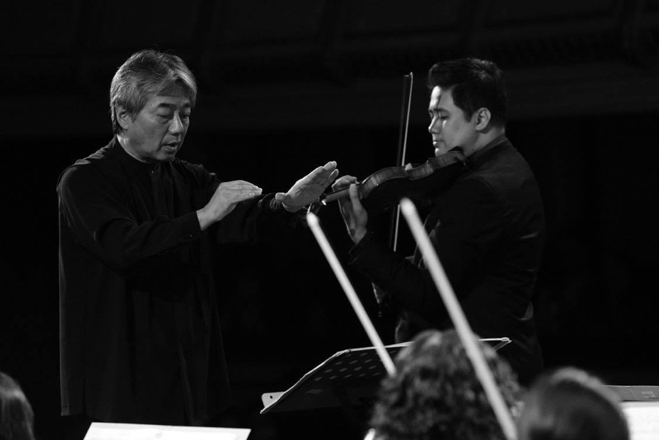 Bùi Công Duy trình diễn trong đêm hòa nhạc kỷ niệm 250 ngày sinh Beethoven - 4 Bùi Công Duy trình diễn trong đêm hòa nhạc kỷ niệm 250 ngày sinh Beethoven - 4