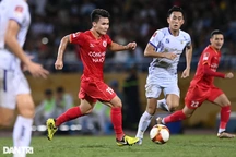 Công An Hà Nội và Hà Nội FC đua vô địch căng thẳng đến vòng cuối cùng