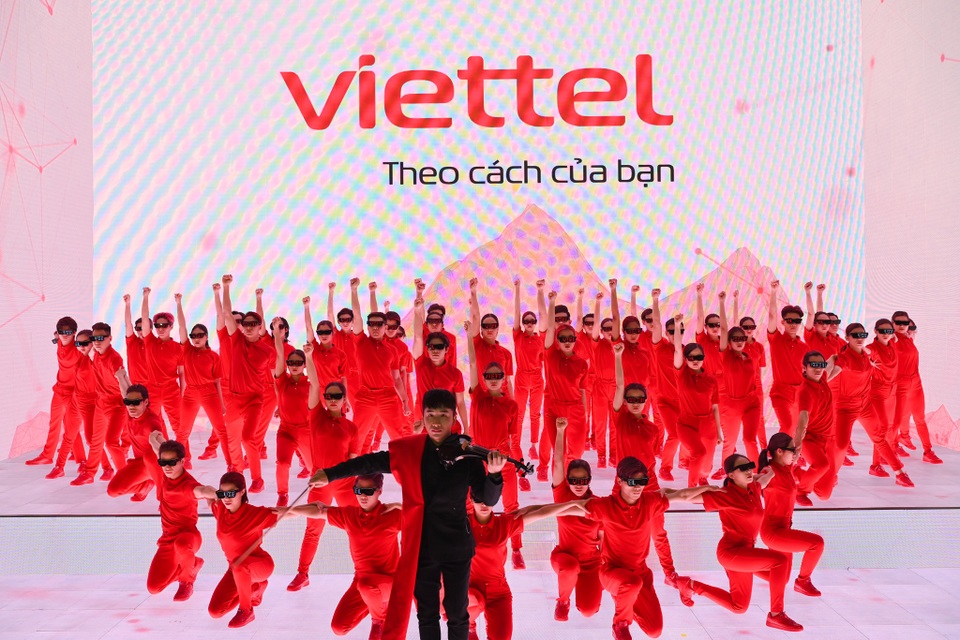 32 năm thành lập Tập đoàn Viettel - 2 32 năm thành lập Tập đoàn Viettel - 2