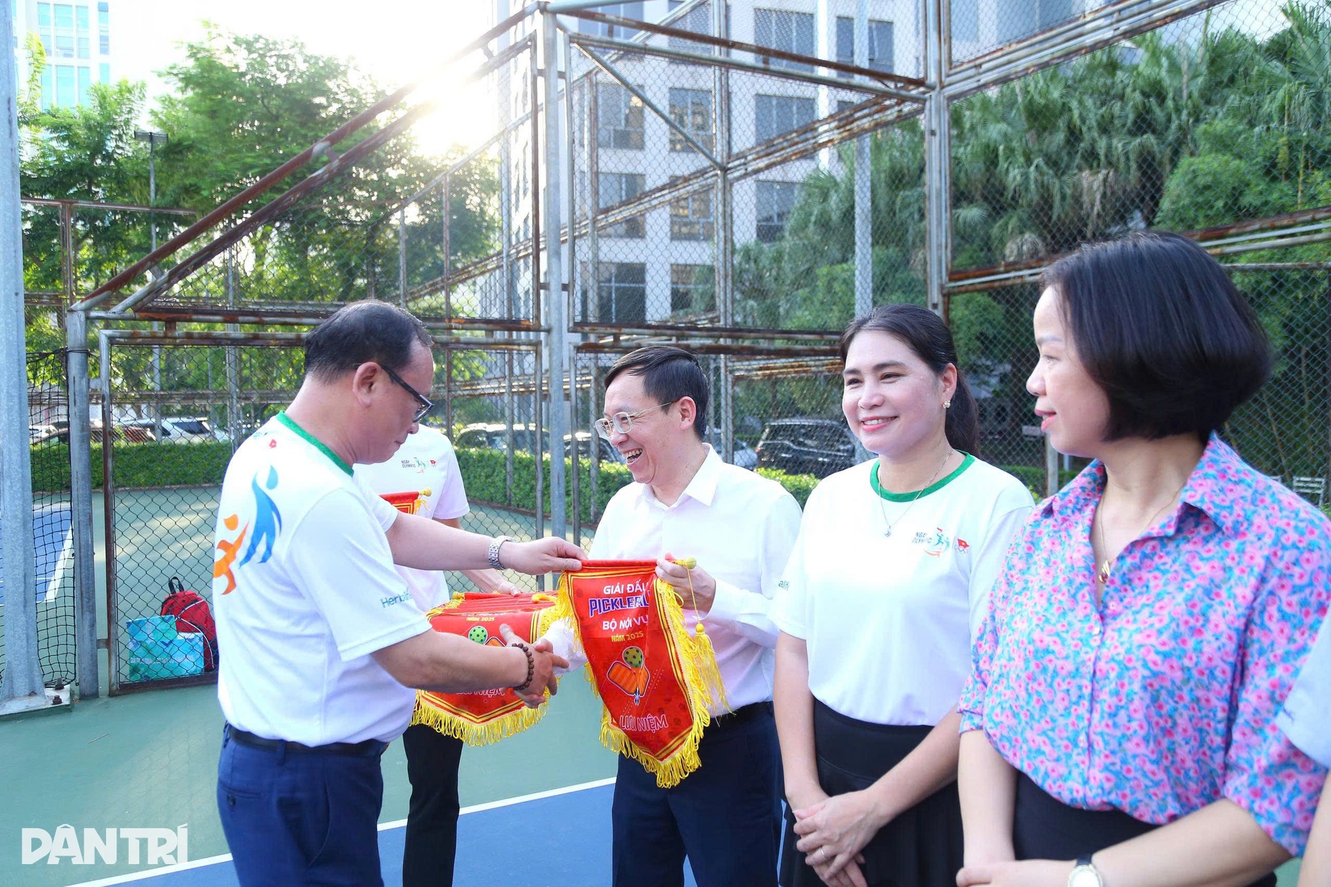 Cán bộ, công chức hào hứng tranh tài tại giải Pickleball Bộ Nội vụ - 4 Cán bộ, công chức hào hứng tranh tài tại giải Pickleball Bộ Nội vụ - 4