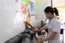 Sơn La: Hơn 40 học sinh cấp 2 nhập viện sau bữa sáng gần trường