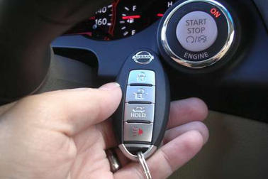 Hiểm hoạ từ hệ thống khởi động bằng nút bấm của ô tô