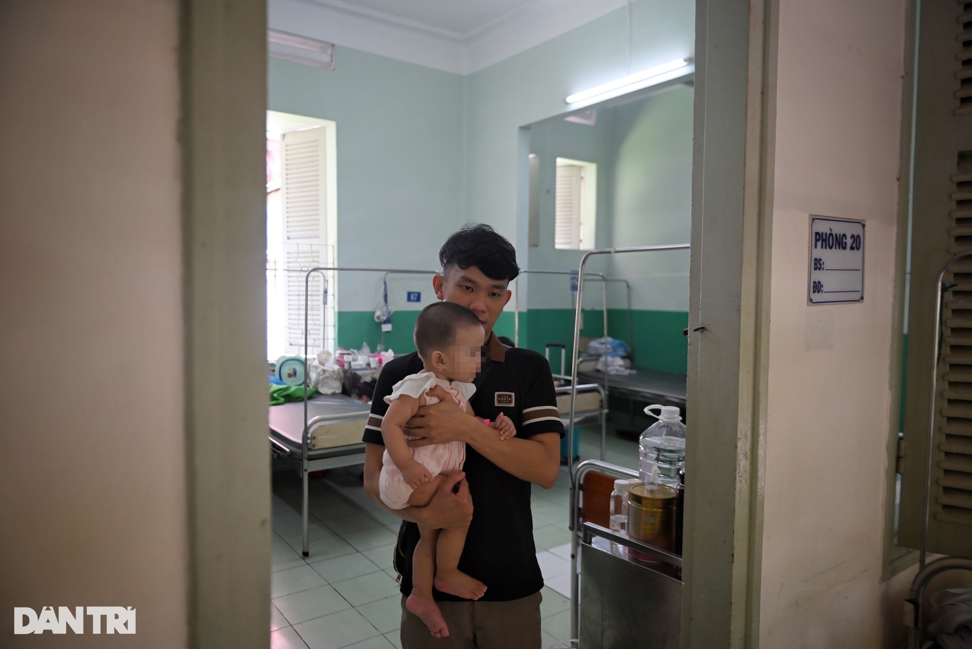 Bên trong khu cách ly bệnh nhi mắc tay chân miệng ở TPHCM - 12 Bên trong khu cách ly bệnh nhi mắc tay chân miệng ở TPHCM - 12