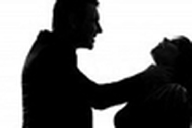 Nghi ngờ vợ ngoại tình, chồng ra tay sát hại