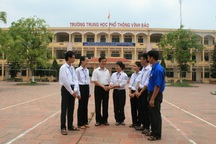 Về thăm “ngôi trường làng của các thủ khoa”