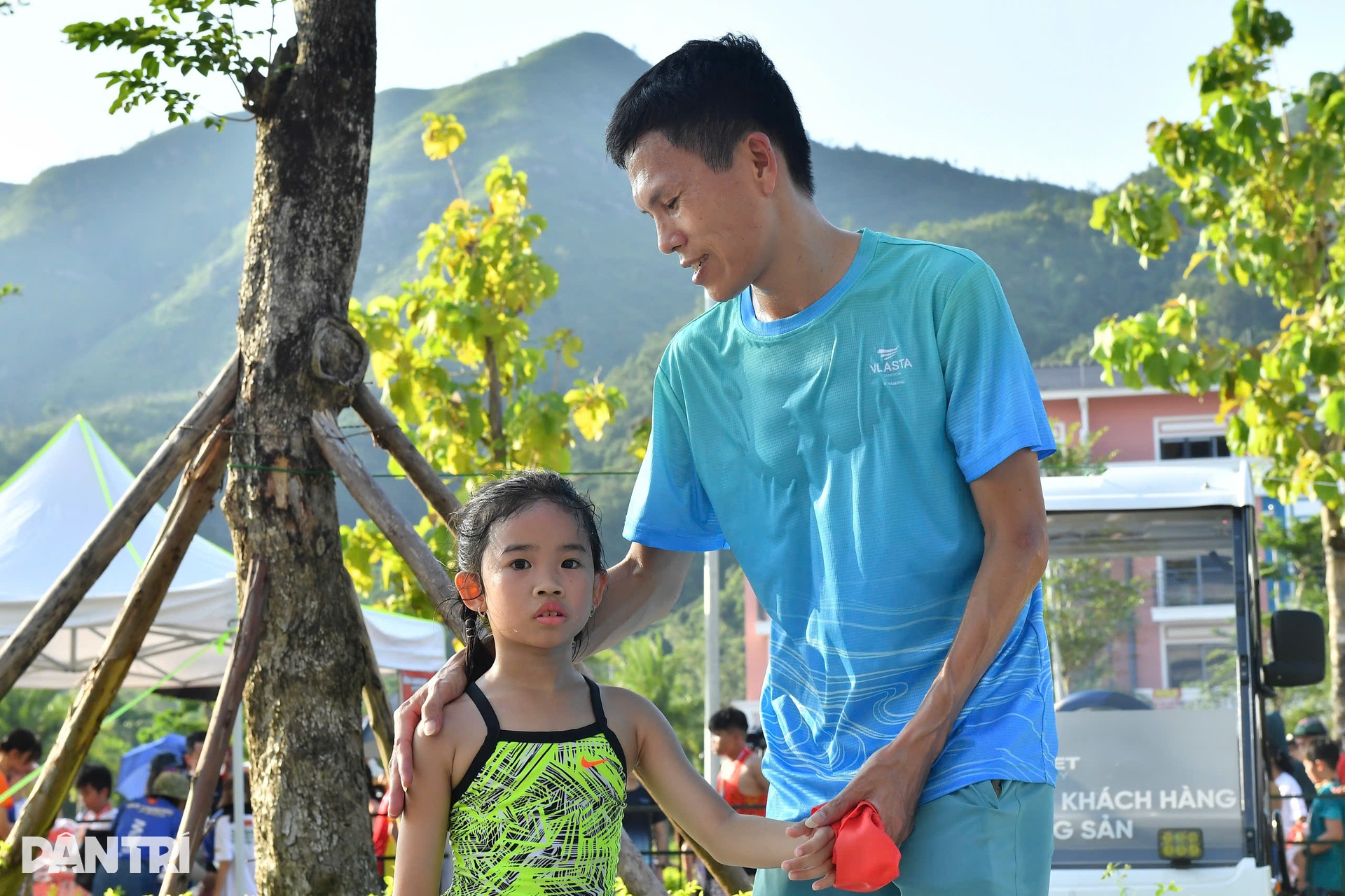Phụ huynh tiếp lửa chiến binh nhí ở Aqua Warriors Vân Đồn - Camel Cup - 7 Phụ huynh tiếp lửa chiến binh nhí ở Aqua Warriors Vân Đồn - Camel Cup - 7