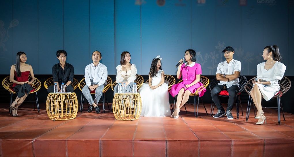 Bất ngờ với cát sê của Tiến Luật khi lần đầu đóng chính phim của Thu Trang - 1 Bất ngờ với cát sê của Tiến Luật khi lần đầu đóng chính phim của Thu Trang - 1