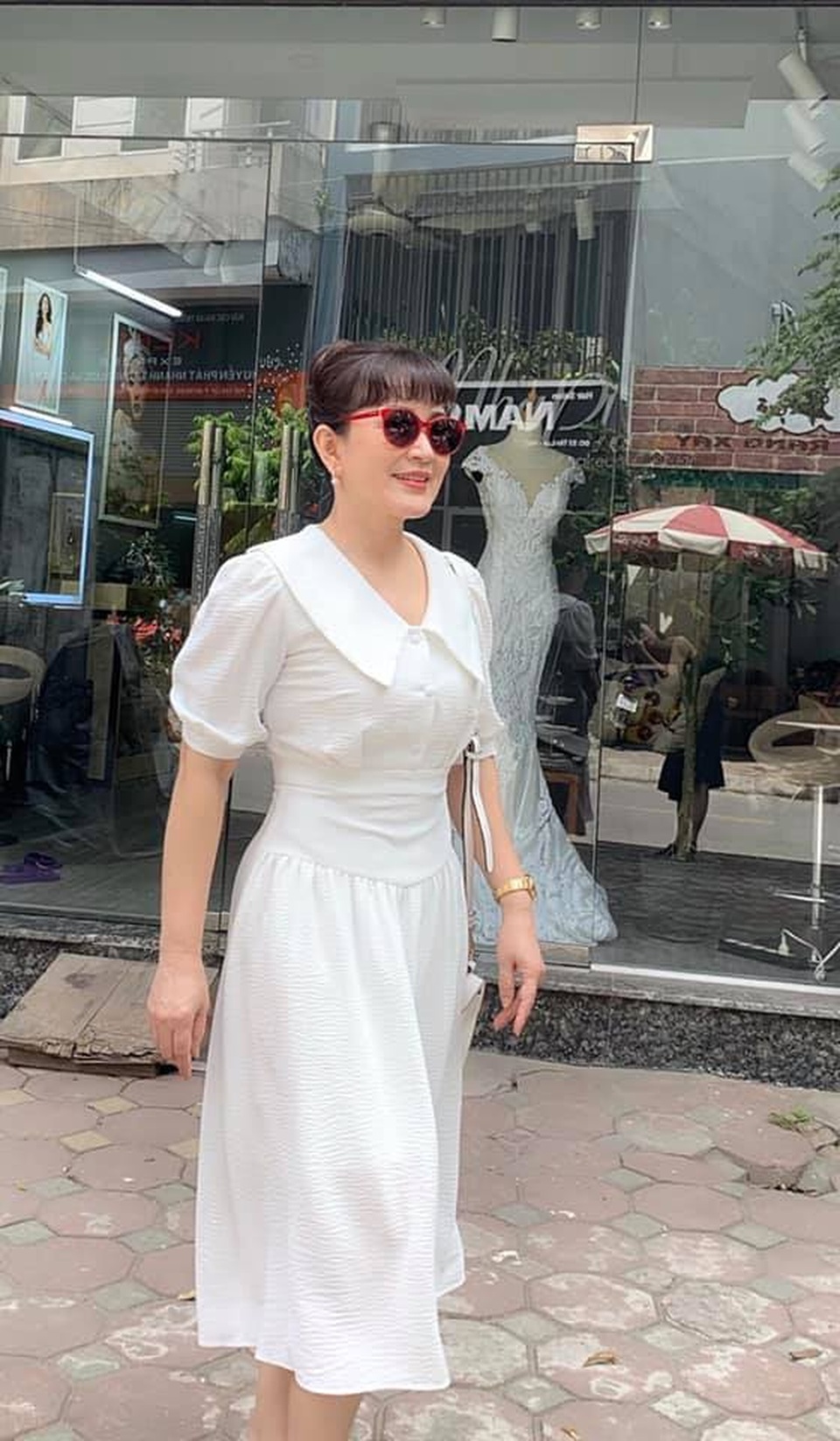 NSND Minh Hoà gây sửng sốt với kiểu tóc “nam tính” hơn 30 năm trước - 10 NSND Minh Hoà gây sửng sốt với kiểu tóc “nam tính” hơn 30 năm trước - 10