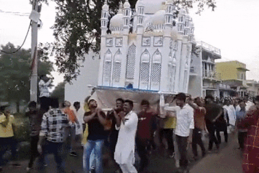 4 người trong đoàn rước lễ thiệt mạng vì bị điện giật