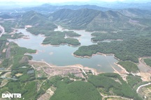 Hàng loạt hồ thủy lợi ở Thừa Thiên Huế cạn nước, trơ đáy