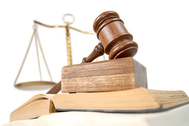 Bỏ rơi con mới đẻ có vi phạm pháp luật không?