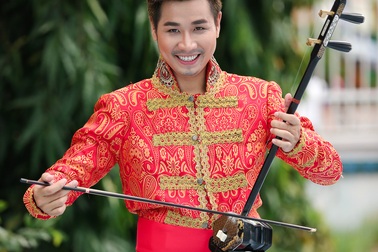 MC Nguyên Khang: “Thành công của người đàn ông không tính bằng nàng dâu cho mẹ”