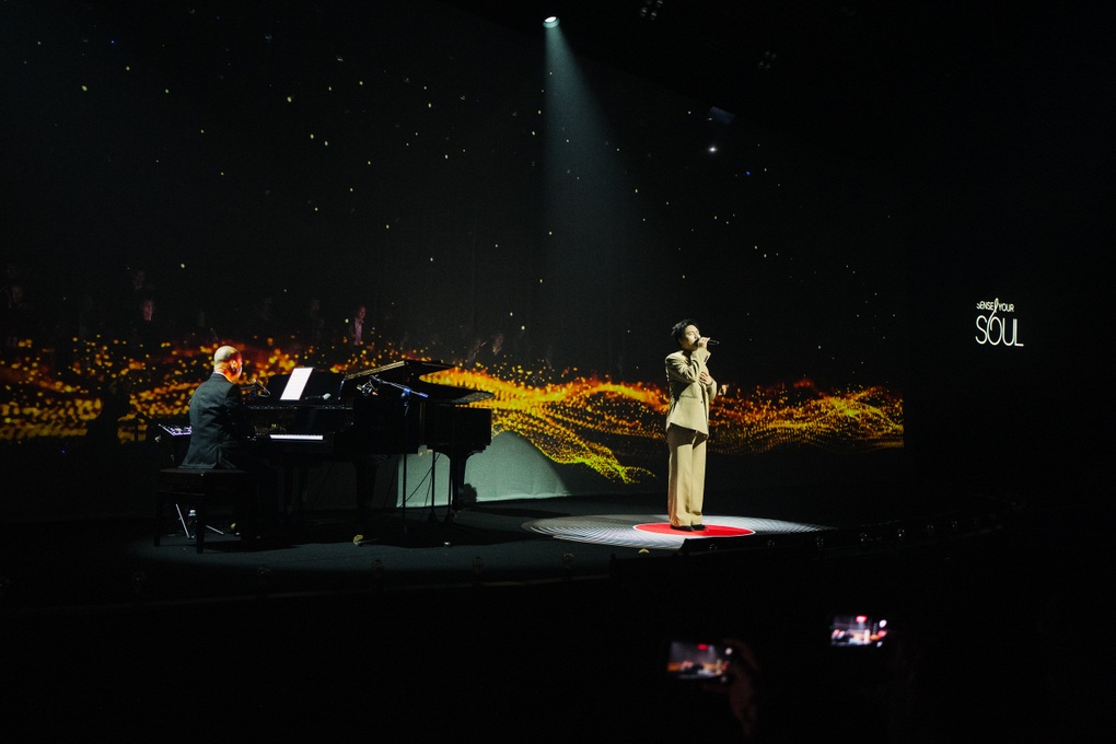 Lexus: Mở lối cảm xúc trong không gian sang trọng, tinh tế - 5 Lexus: Mở lối cảm xúc trong không gian sang trọng, tinh tế - 5