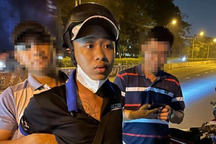 Thanh niên xăm trổ giả cảnh sát cưỡng đoạt tiền ở TPHCM