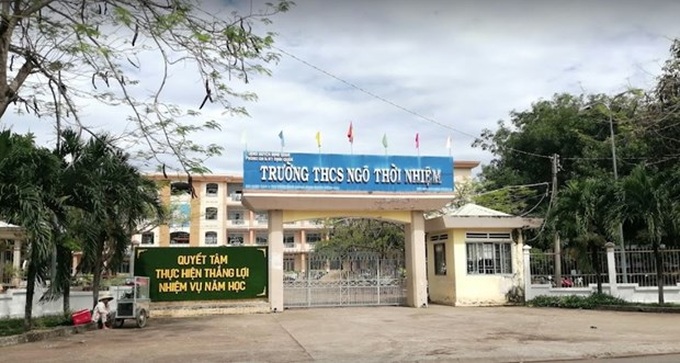 Trường THCS Ngô Thời Nhiệm.
