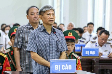 Cựu tư lệnh Cảnh sát biển khai tham ô do thấy thủ trưởng đi công tác vất vả