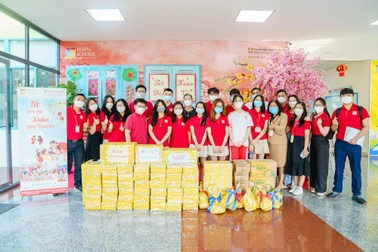 Royal School "sưởi ấm" trái tim trẻ mồ côi do ảnh hưởng của dịch Covid-19