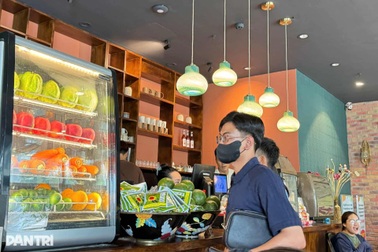 Hé lộ quy mô công ty của "tổng tài" quán cà phê, FPT làm điều chưa từng có