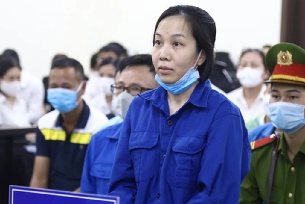 17 nhân viên ngân hàng câu kết với siêu lừa chuẩn bị hầu tòa - 1 17 nhân viên ngân hàng câu kết với siêu lừa chuẩn bị hầu tòa - 1
