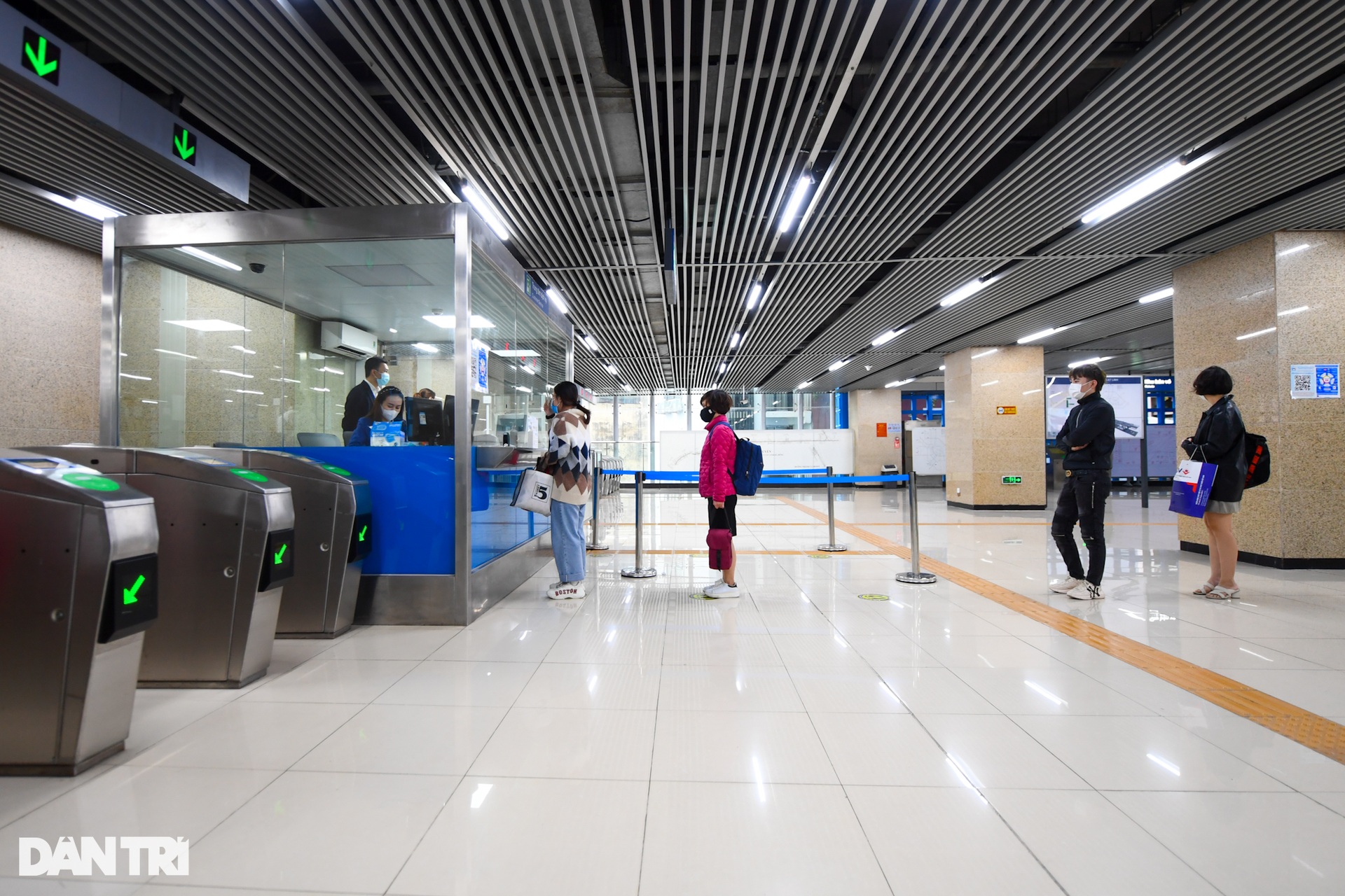 Tàu Cát Linh - Hà Đông vắng vẻ sau ngày bán vé, khách trải nghiệm giảm mạnh - 2 Tàu Cát Linh - Hà Đông vắng vẻ sau ngày bán vé, khách trải nghiệm giảm mạnh - 2