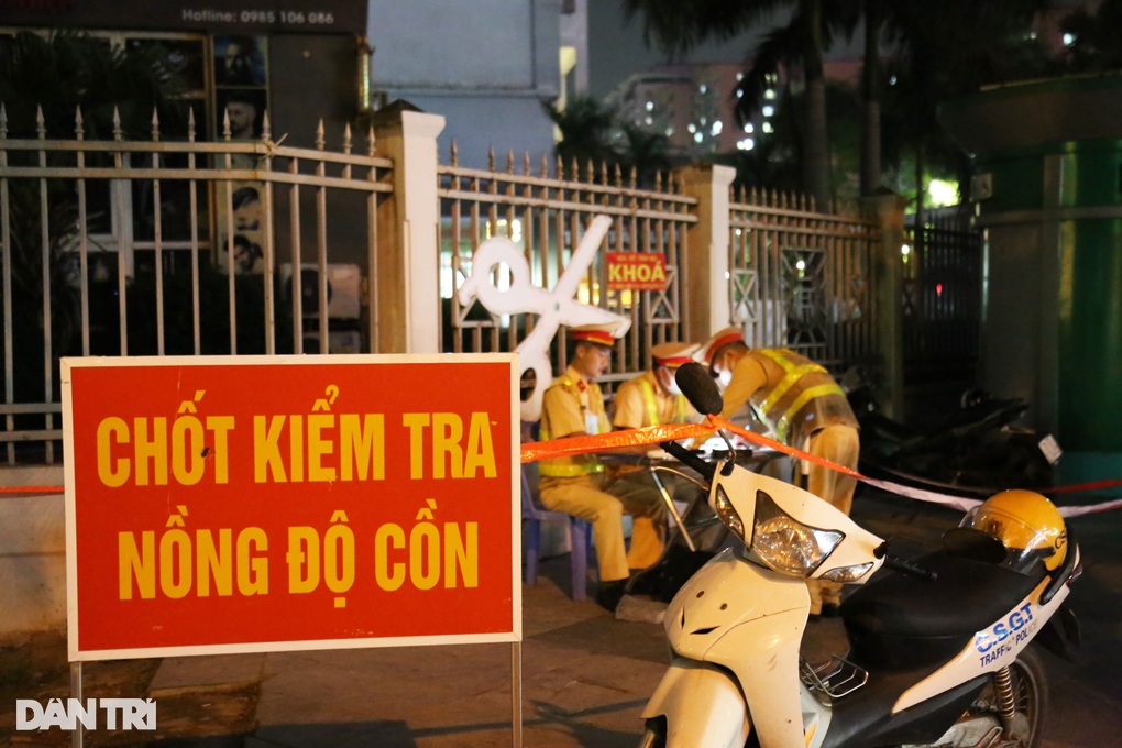 4.jpg nong-do-con_tranthanh.jpg