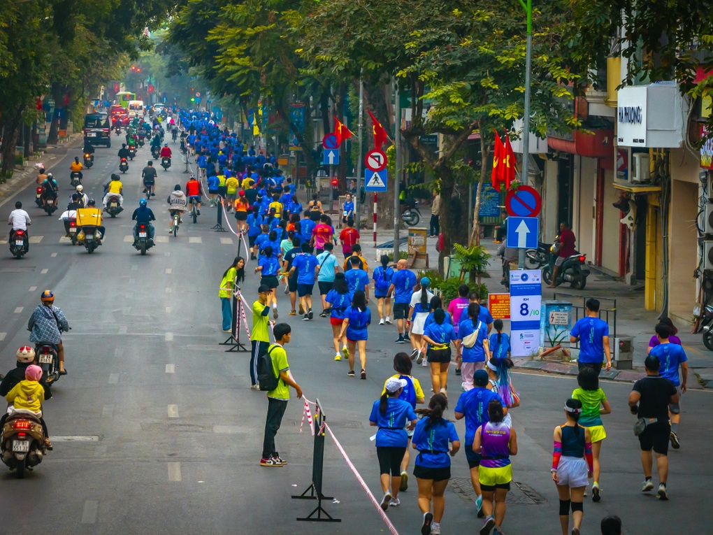 Bạch Mai huy động y bác sĩ, thiết bị hiện đại phục vụ giải chạy Di sản 2025 - 4 Bạch Mai huy động y bác sĩ, thiết bị hiện đại phục vụ giải chạy Di sản 2025 - 4