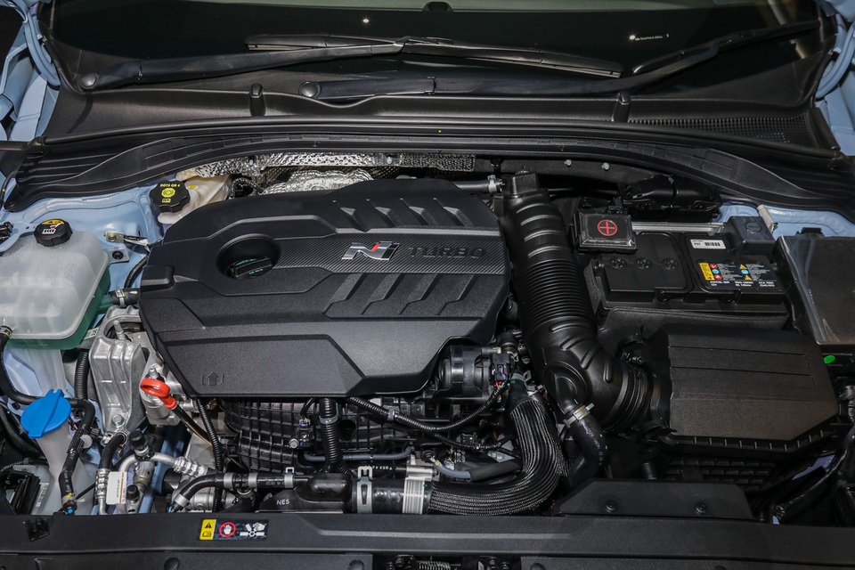Hyundai làm cao, chỉ bán 20 chiếc i30 N ở Malaysia - 4 Hyundai làm cao, chỉ bán 20 chiếc i30 N ở Malaysia - 4