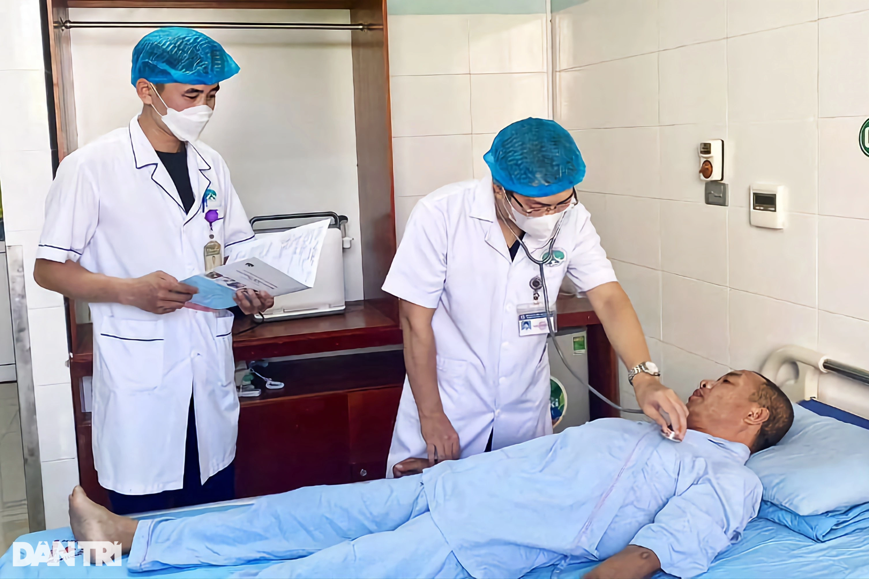 Mọi thứ trên đời đều có thể mất đi, chỉ có tình yêu thương là còn mãi - 2 Mọi thứ trên đời đều có thể mất đi, chỉ có tình yêu thương là còn mãi - 2