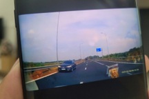 Ô tô chạy ngược chiều trên đường dẫn cao tốc Phan Thiết - Dầu Giây