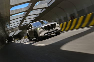 Mazda CX-90:  SUV flagship chinh phục doanh nhân ưu tiên trải nghiệm mới