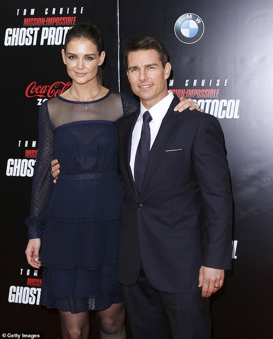 Katie Holmes rạng ngời bên bạn trai trẻ - 9 Katie Holmes rạng ngời bên bạn trai trẻ - 9