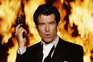Tài tử quyến rũ "không tuổi" Pierce Brosnan: "Cả đời, tôi không giận dữ"