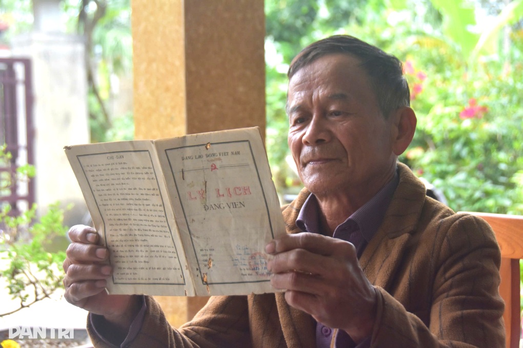 Cụ ông 82 tuổi đón anh trai liệt sỹ về qua hình hài kỷ vật - 4 Cụ ông 82 tuổi đón anh trai liệt sỹ về qua hình hài kỷ vật - 4