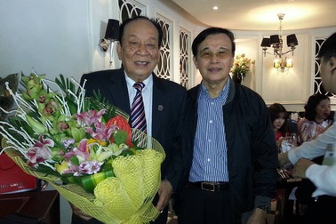 Gặp Giáo sư trường Bách khoa 6 tháng xong Tiến sĩ, thông thạo 4 ngoại ngữ