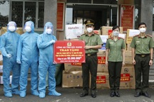 Đoàn Công an Bắc Giang vượt hơn 1.700 km "chia lửa" với các tỉnh phía Nam